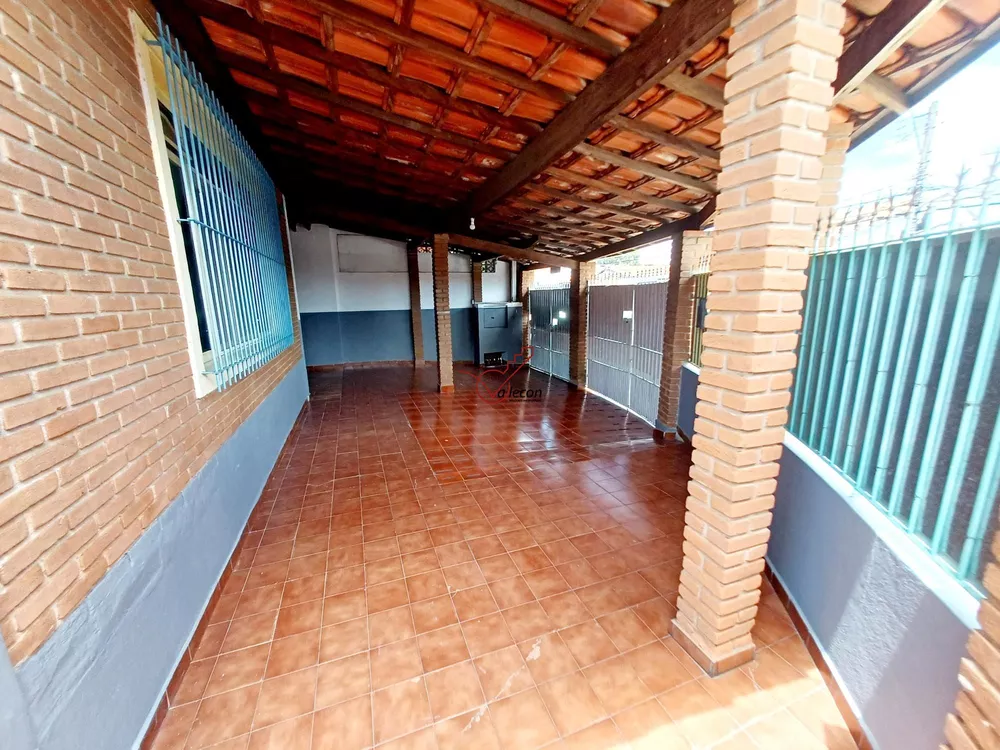 Casa, 4 quartos, 194 m² - Foto 2