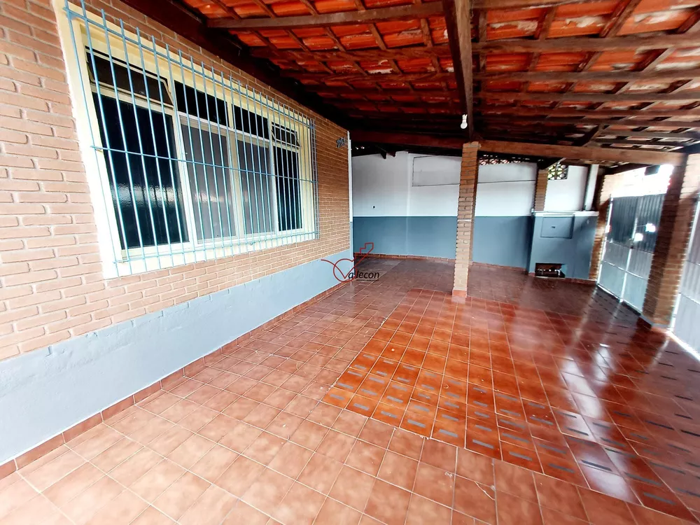 Casa, 4 quartos, 194 m² - Foto 1