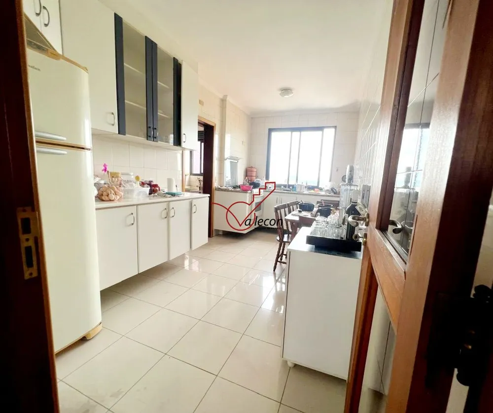 Apartamento, 3 quartos, 146 m² - Foto 1