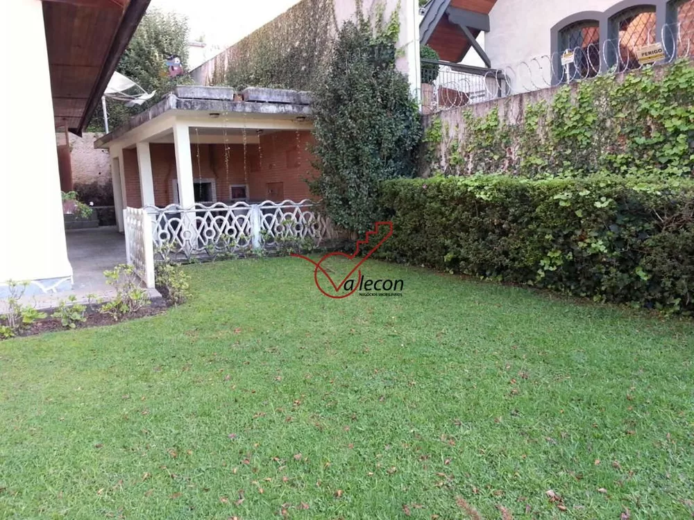 Casa à venda com 4 quartos, 500m² - Foto 2