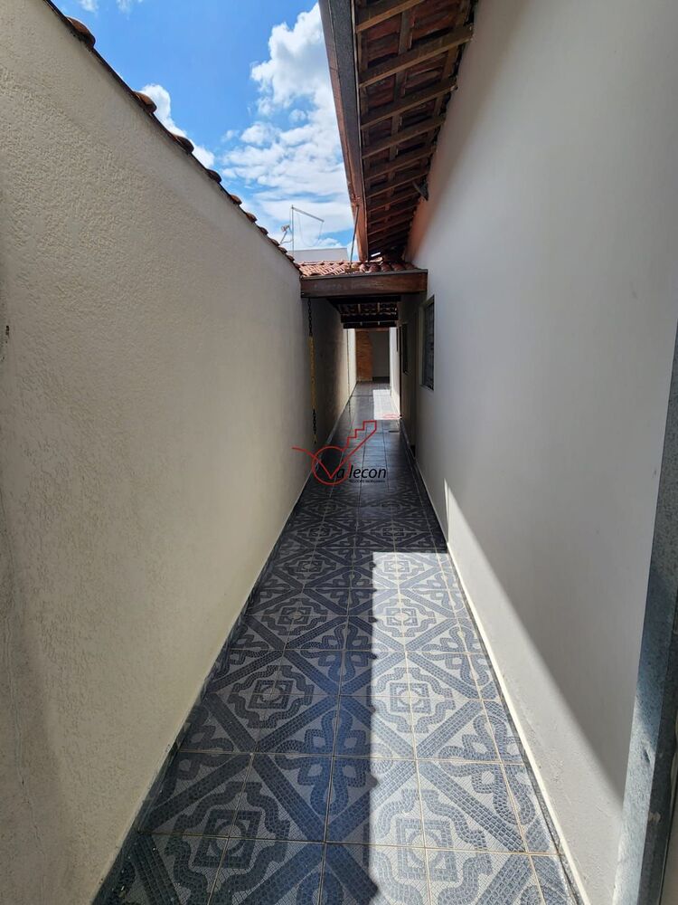 Casa à venda com 2 quartos, 105m² - Foto 4