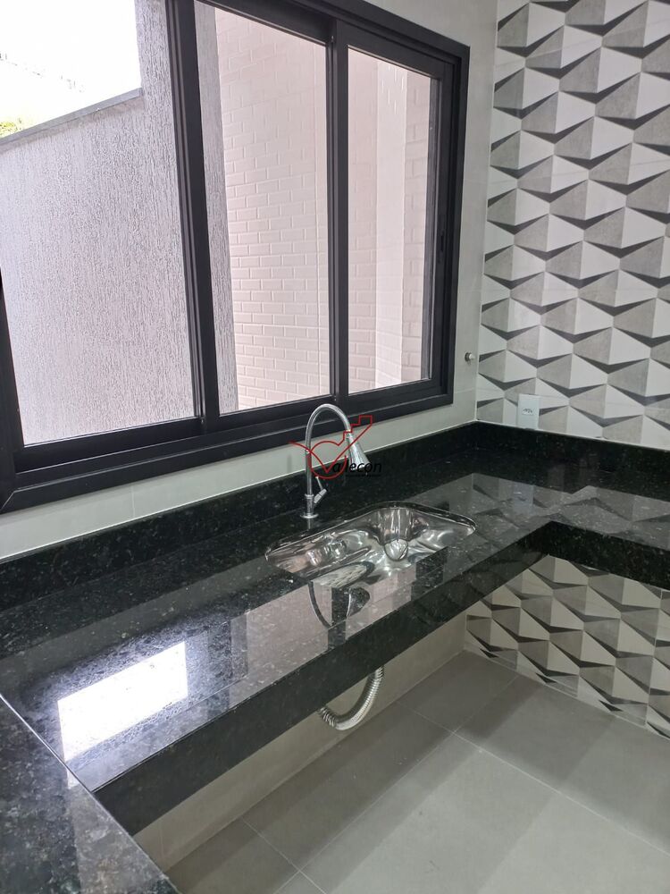 Casa à venda com 3 quartos, 133m² - Foto 2
