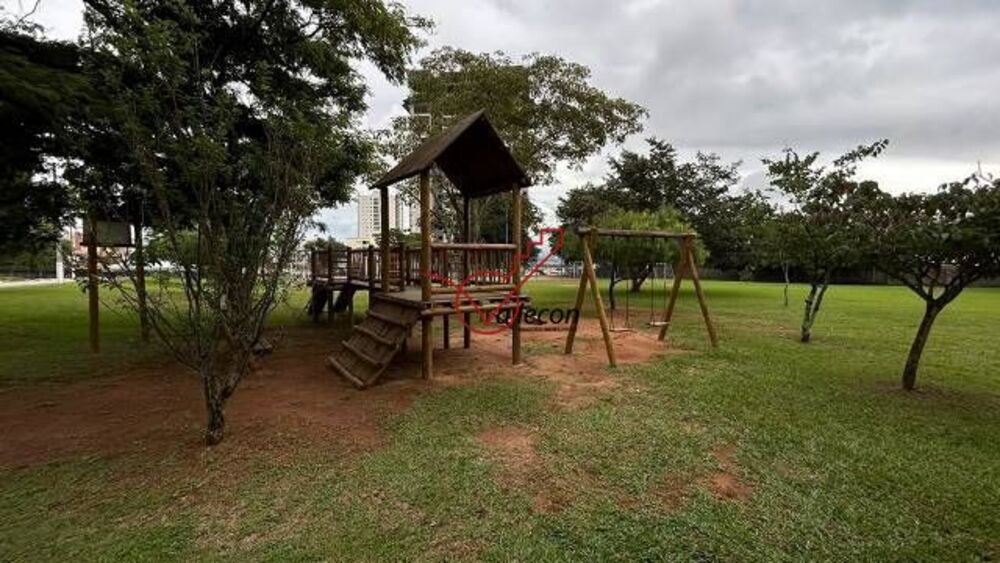Casa à venda com 3 quartos, 322m² - Foto 4