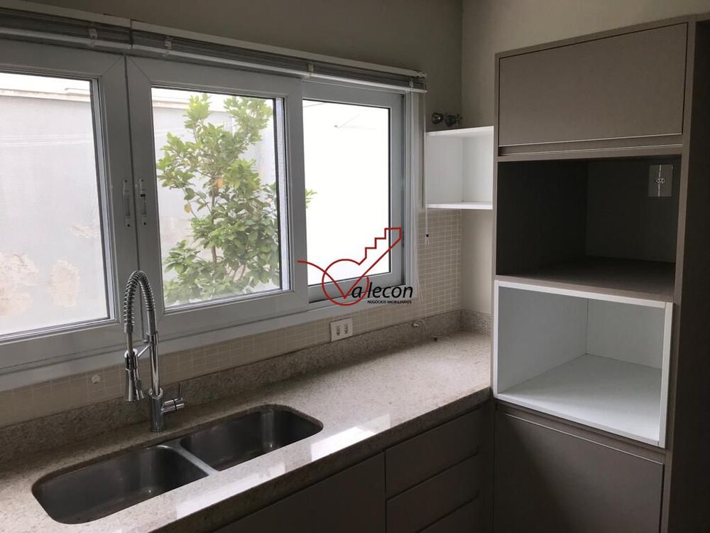 Sobrado, 4 quartos, 634 m² - Foto 1