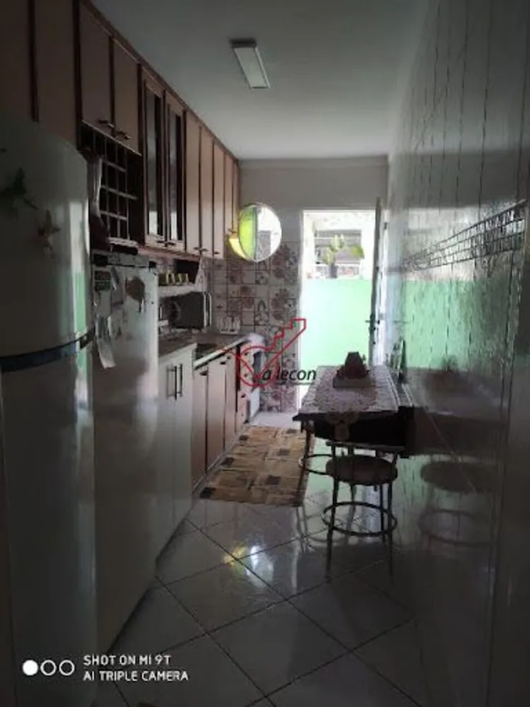 Casa, 3 quartos, 250 m² - Foto 8