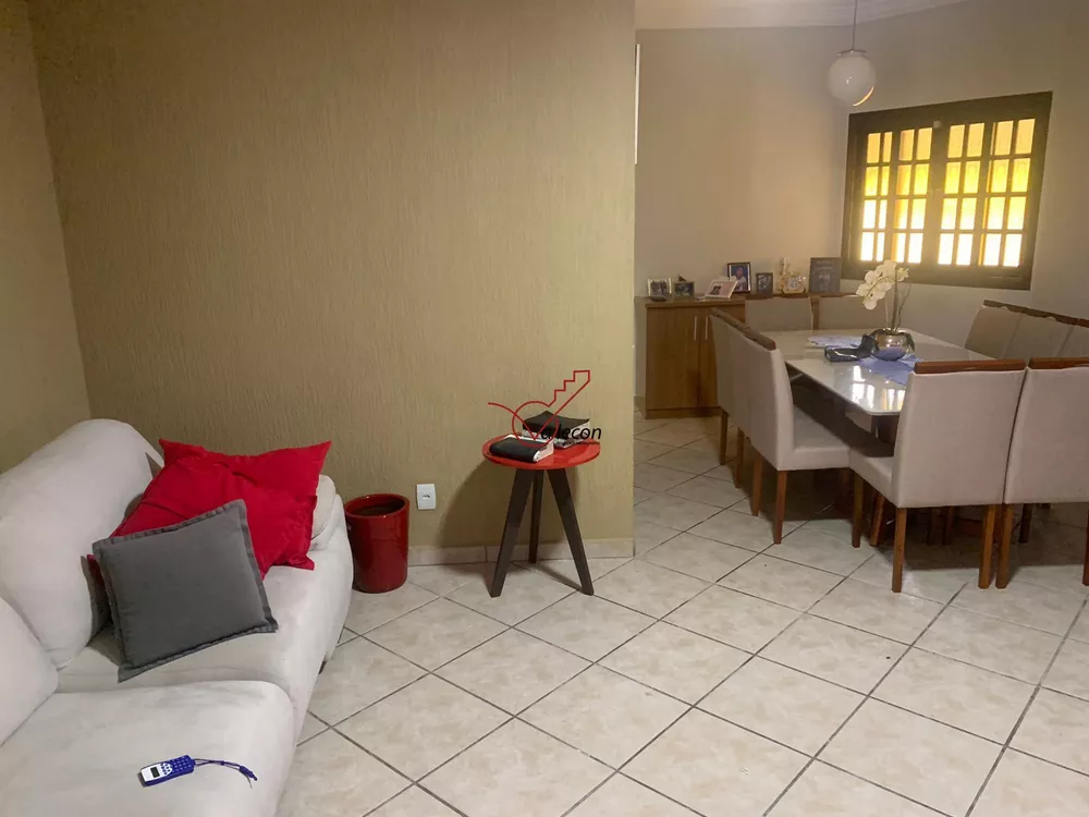Casa, 3 quartos, 220 m² - Foto 8