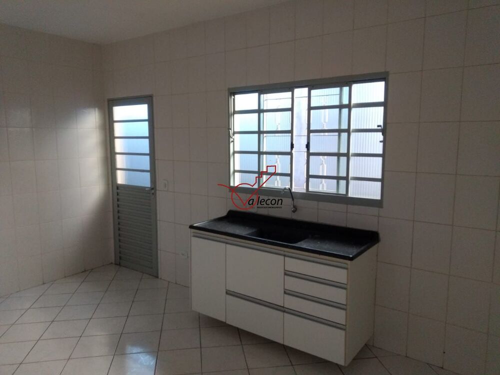 Casa, 2 quartos, 61 m² - Foto 1