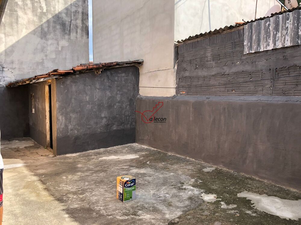 Casa à venda com 3 quartos, 183m² - Foto 2