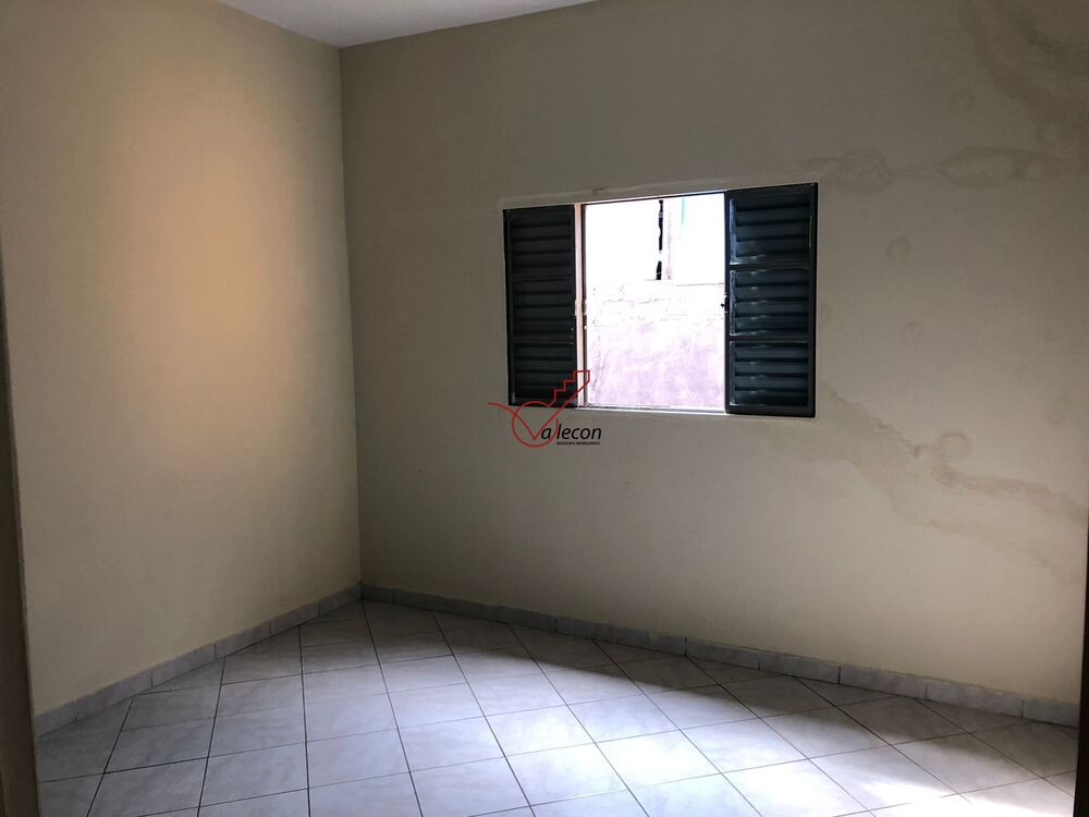 Casa à venda com 3 quartos, 183m² - Foto 3