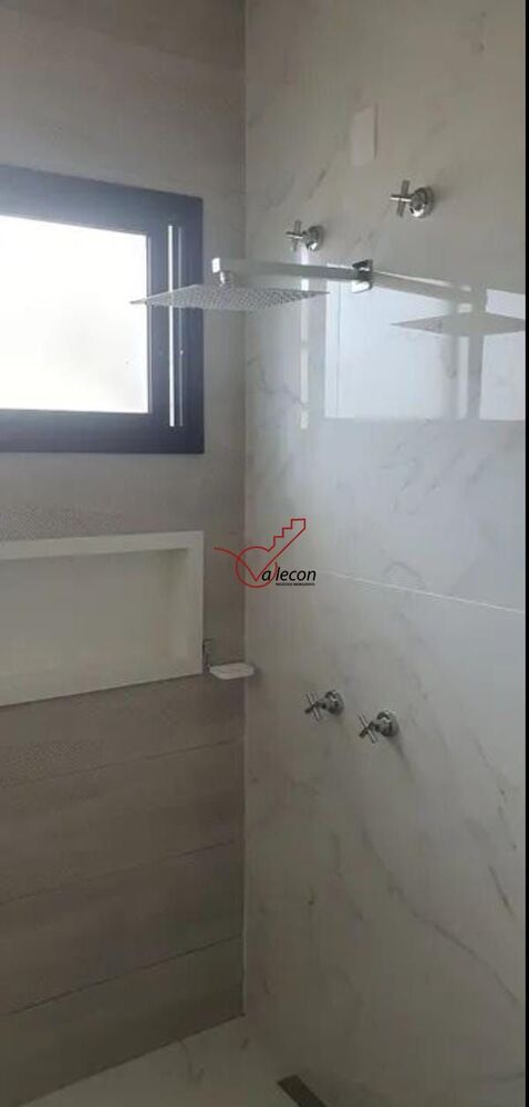 Casa à venda com 3 quartos, 179m² - Foto 4