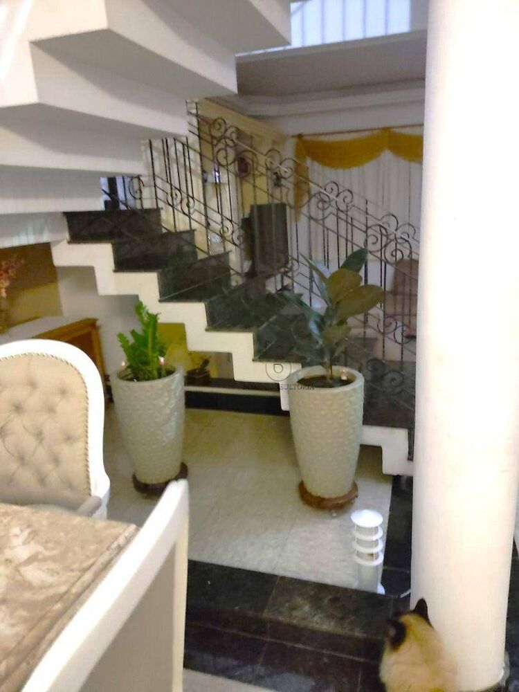 Casa, 4 quartos, 340 m² - Foto 2