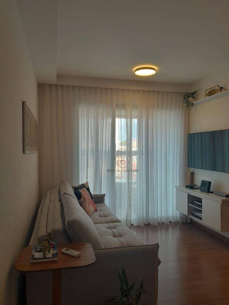 Apartamento à venda com 2 quartos, 67m² - Foto 2