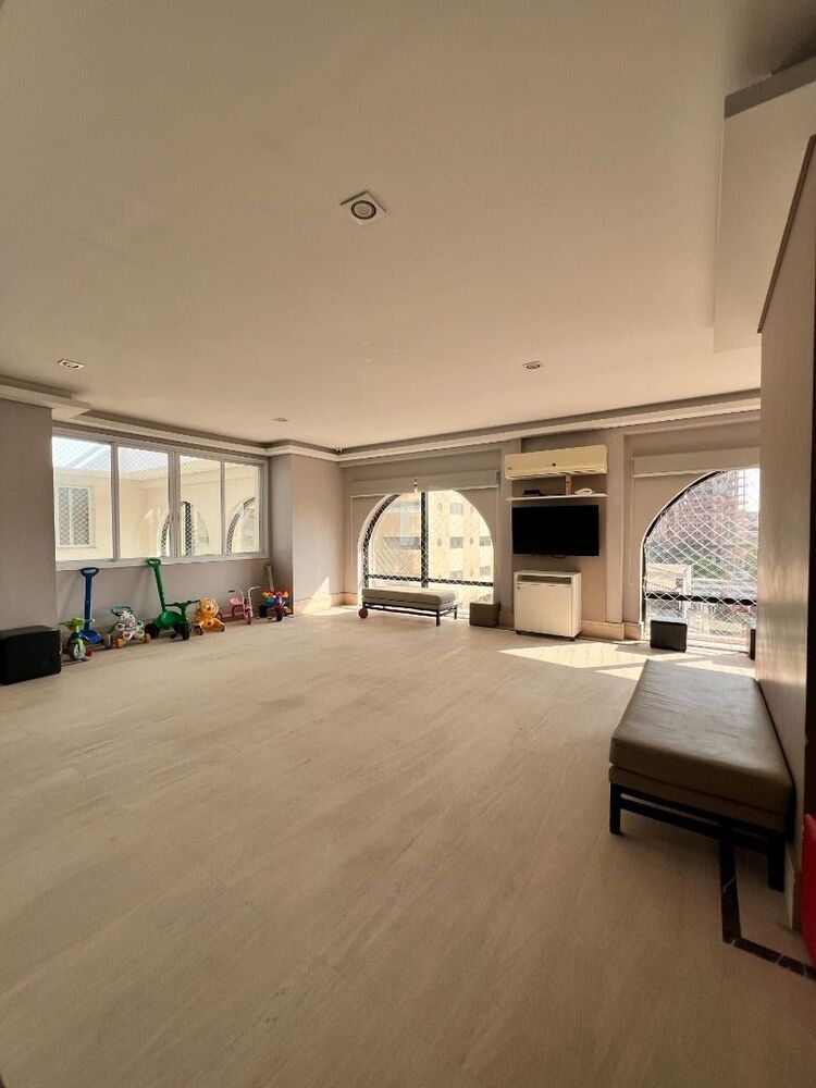 Apartamento para alugar com 3 quartos, 215m² - Foto 31