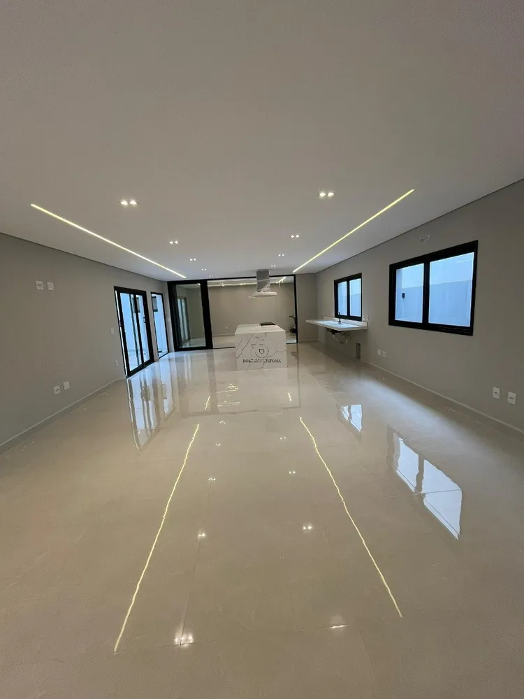 Casa, 3 quartos, 322 m² - Foto 1