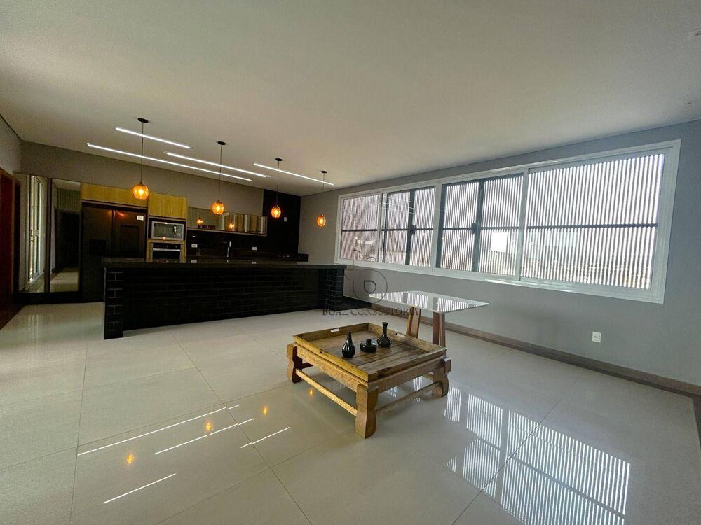 Casa de Condomínio à venda com 3 quartos, 300m² - Foto 3