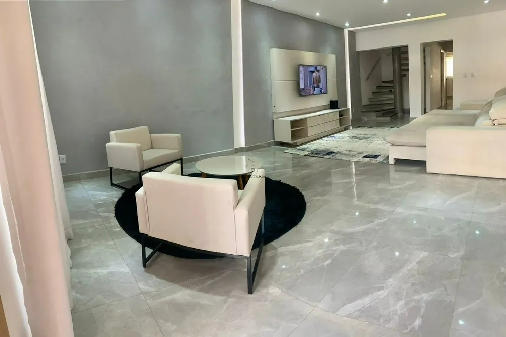 Casa, 3 quartos, 272 m² - Foto 3
