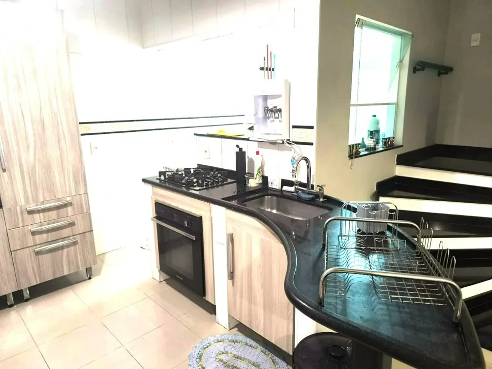 Sobrado, 2 quartos, 180 m² - Foto 1