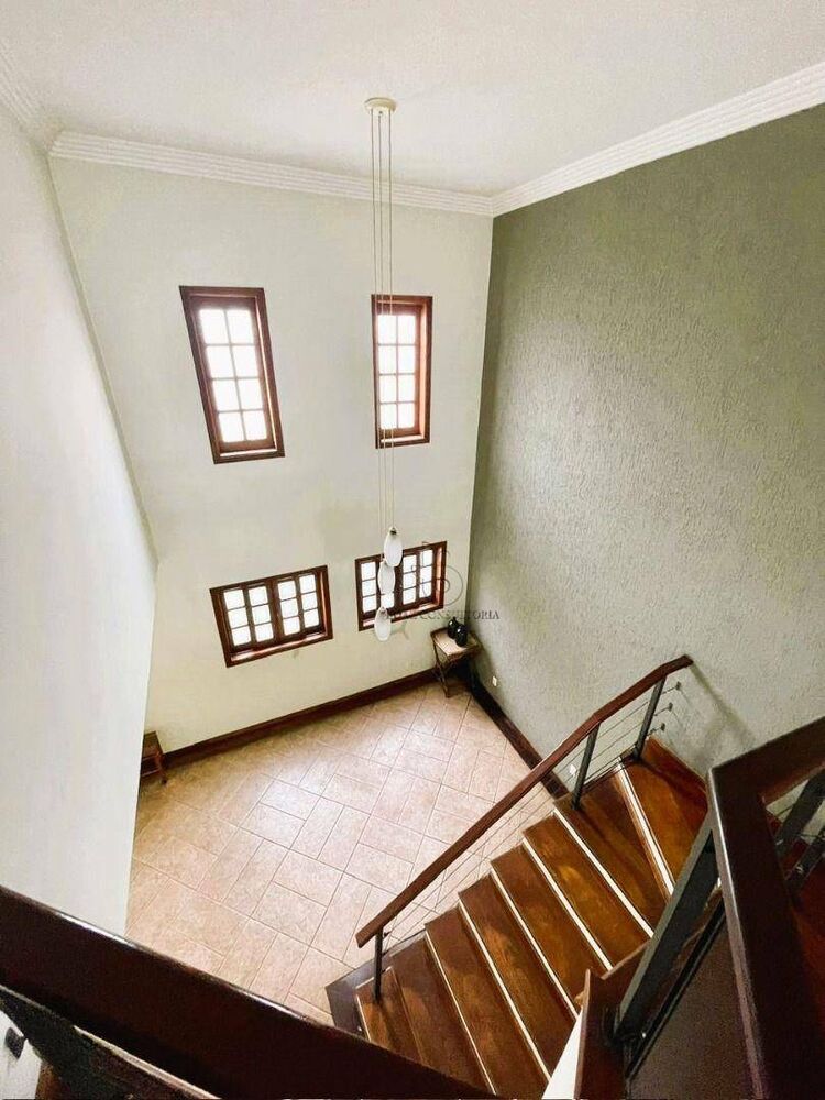 Sobrado, 3 quartos, 312 m² - Foto 1
