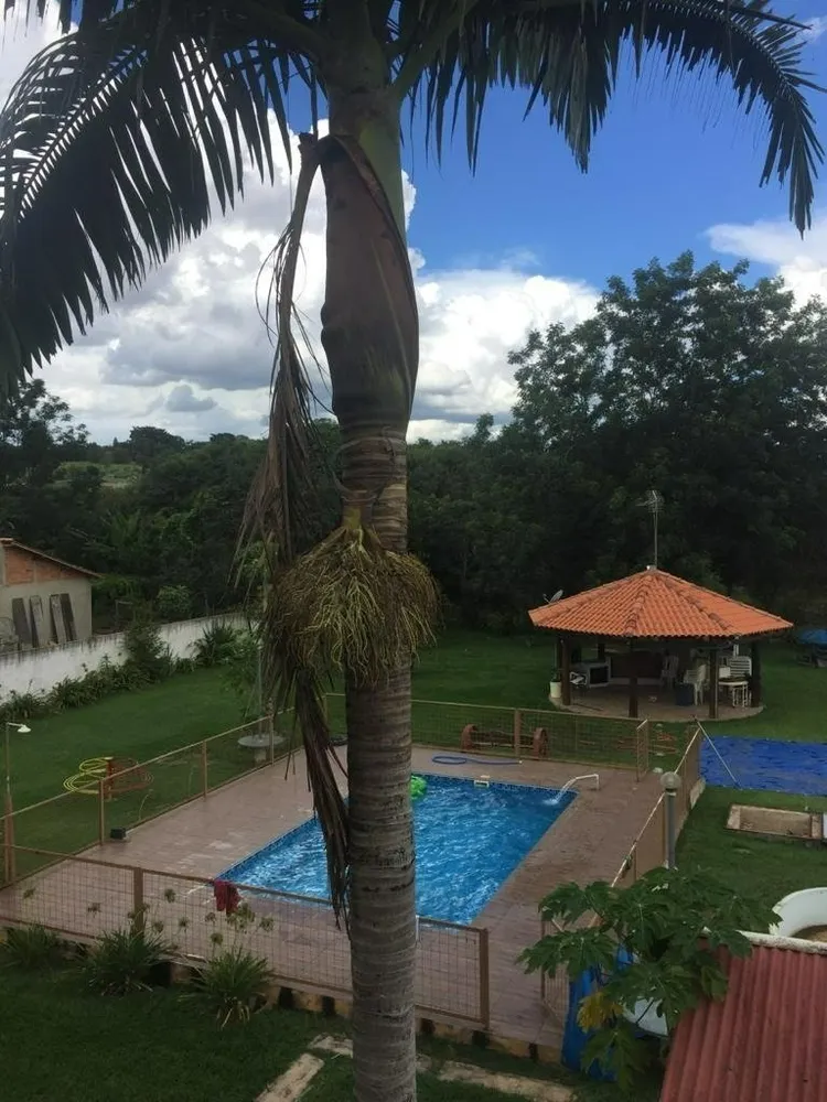 Chácara, 4 quartos, 5000 m² - Foto 1
