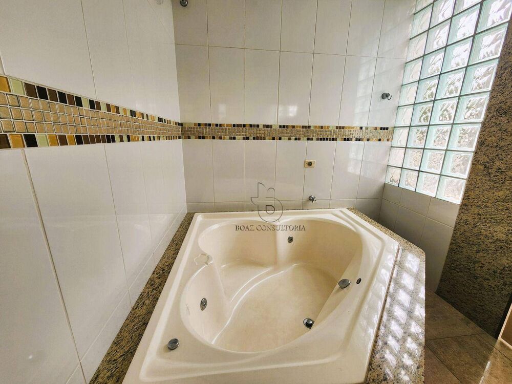Sobrado para alugar com 6 quartos, 540m² - Foto 11