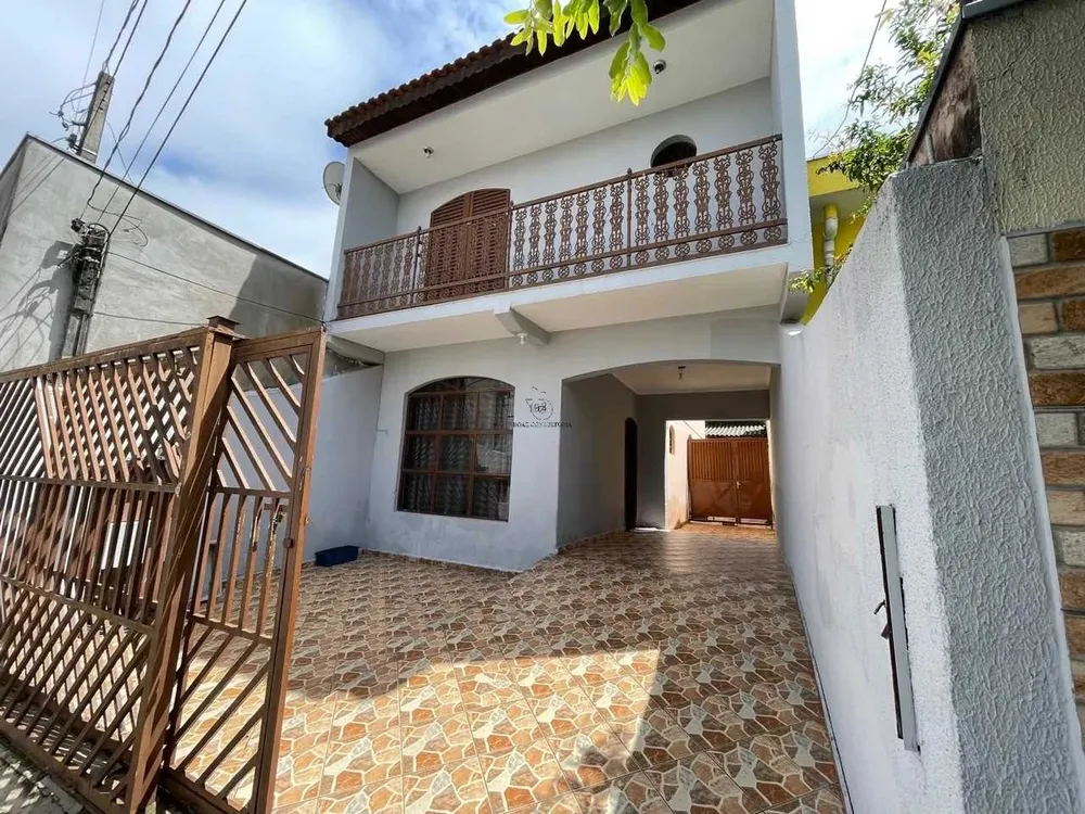 Sobrado, 3 quartos, 180 m² - Foto 1