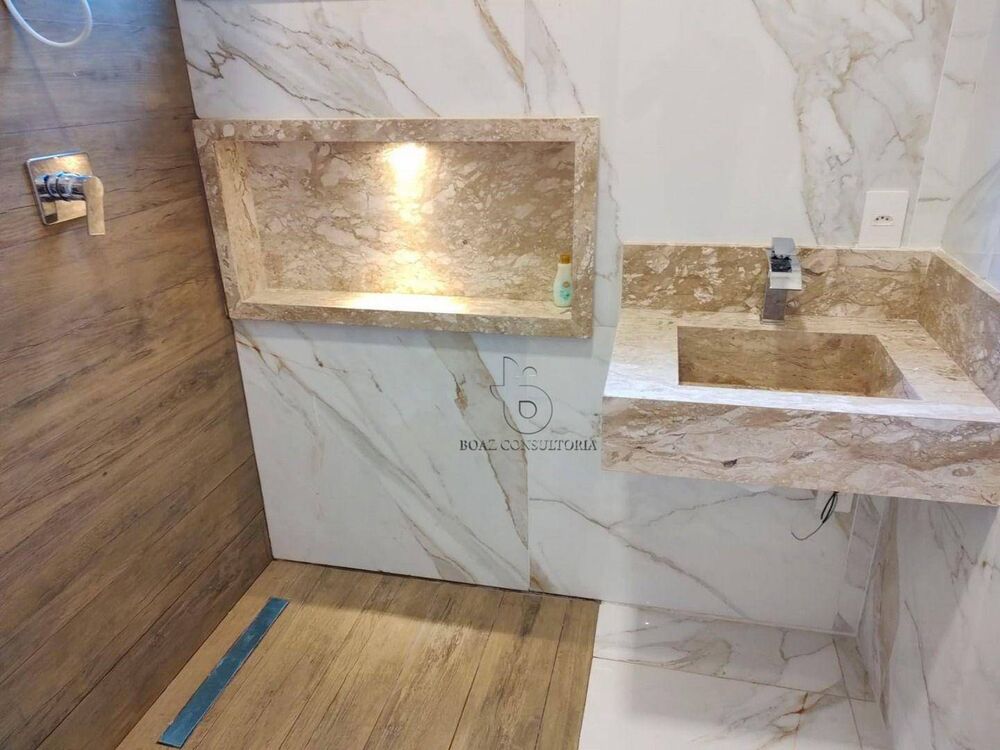 Sobrado, 3 quartos, 243 m² - Foto 2