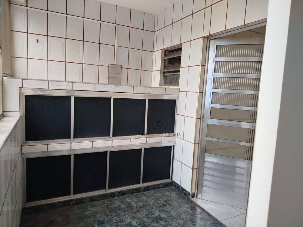 Sobrado para alugar com 3 quartos, 238m² - Foto 9