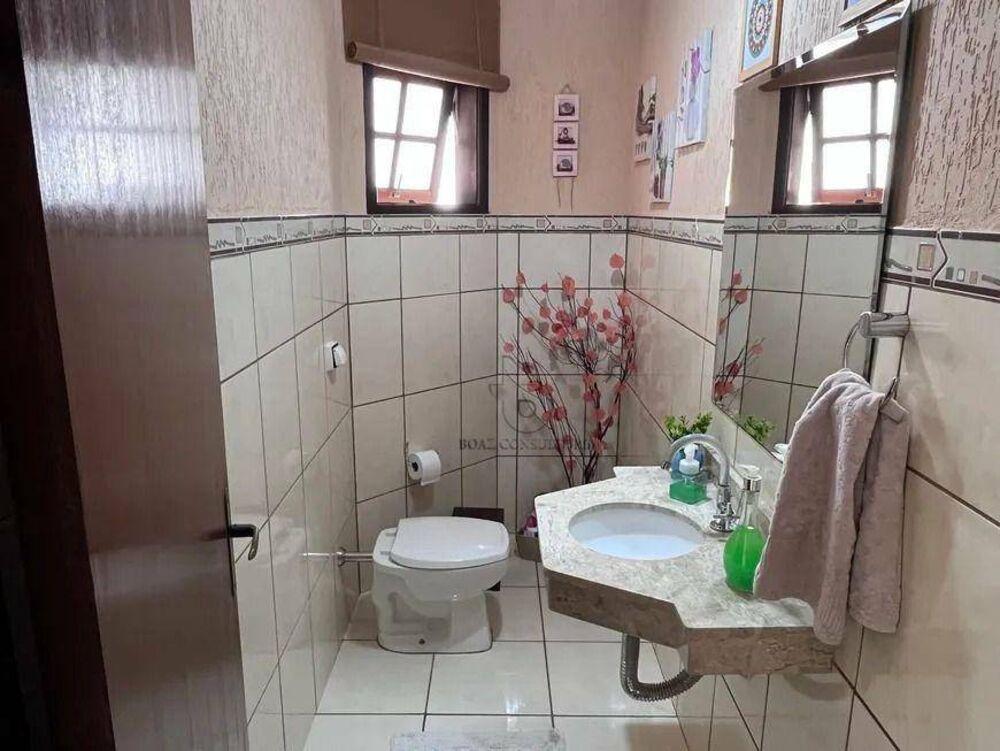 Casa à venda com 3 quartos, 228m² - Foto 20