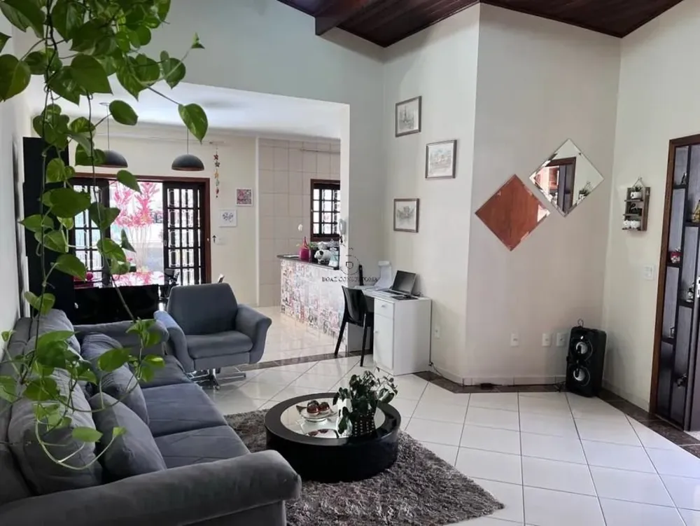 Casa, 3 quartos, 228 m² - Foto 34