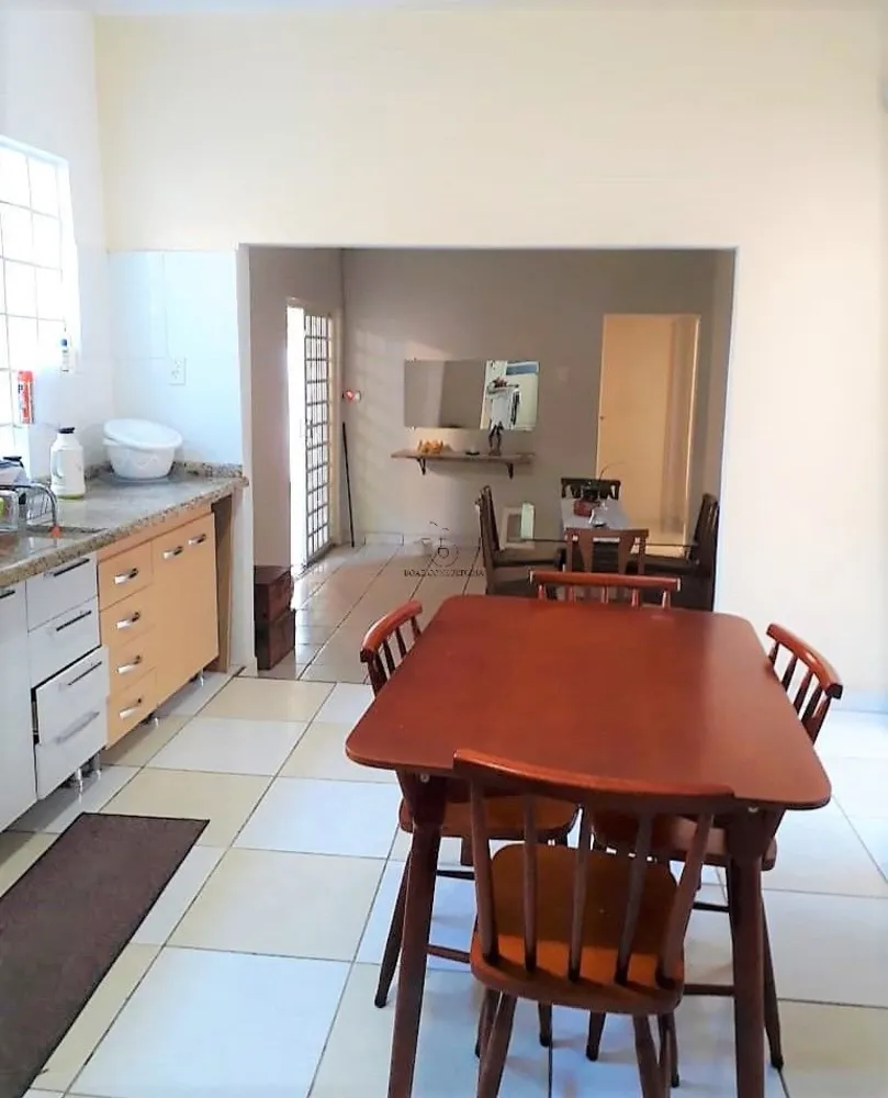 Casa, 3 quartos, 235 m² - Foto 6