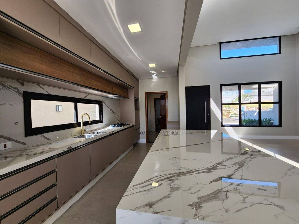 Casa, 3 quartos, 225 m² - Foto 2