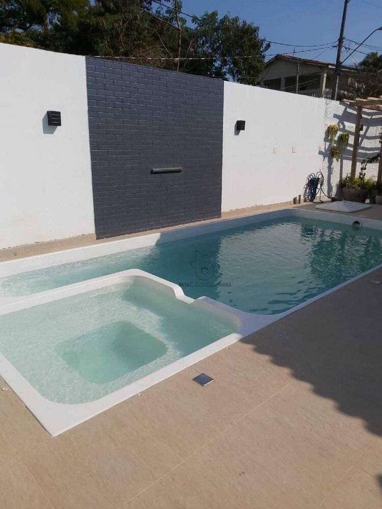 Casa à venda com 3 quartos, 234m² - Foto 3