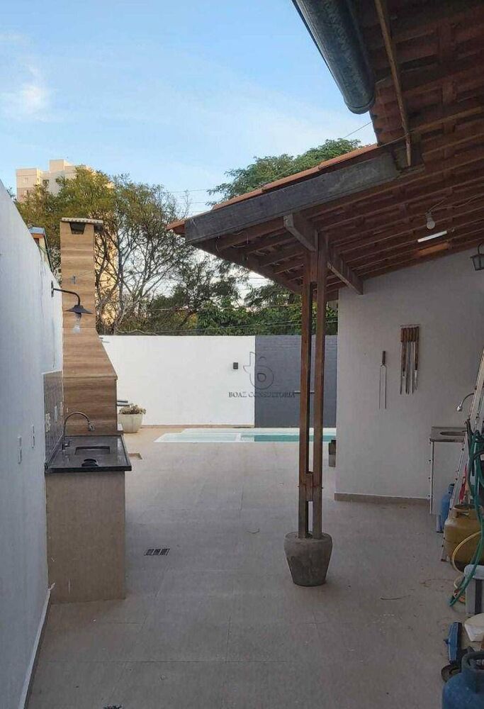 Casa à venda com 3 quartos, 234m² - Foto 4