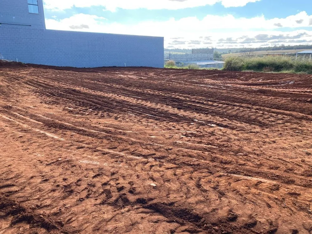 Terreno, 1337 m² - Foto 1