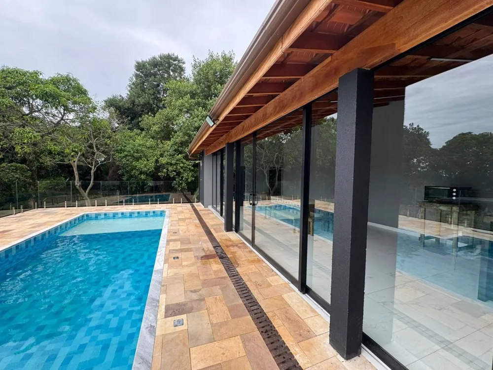 Chácara, 3 quartos, 1800 m² - Foto 1
