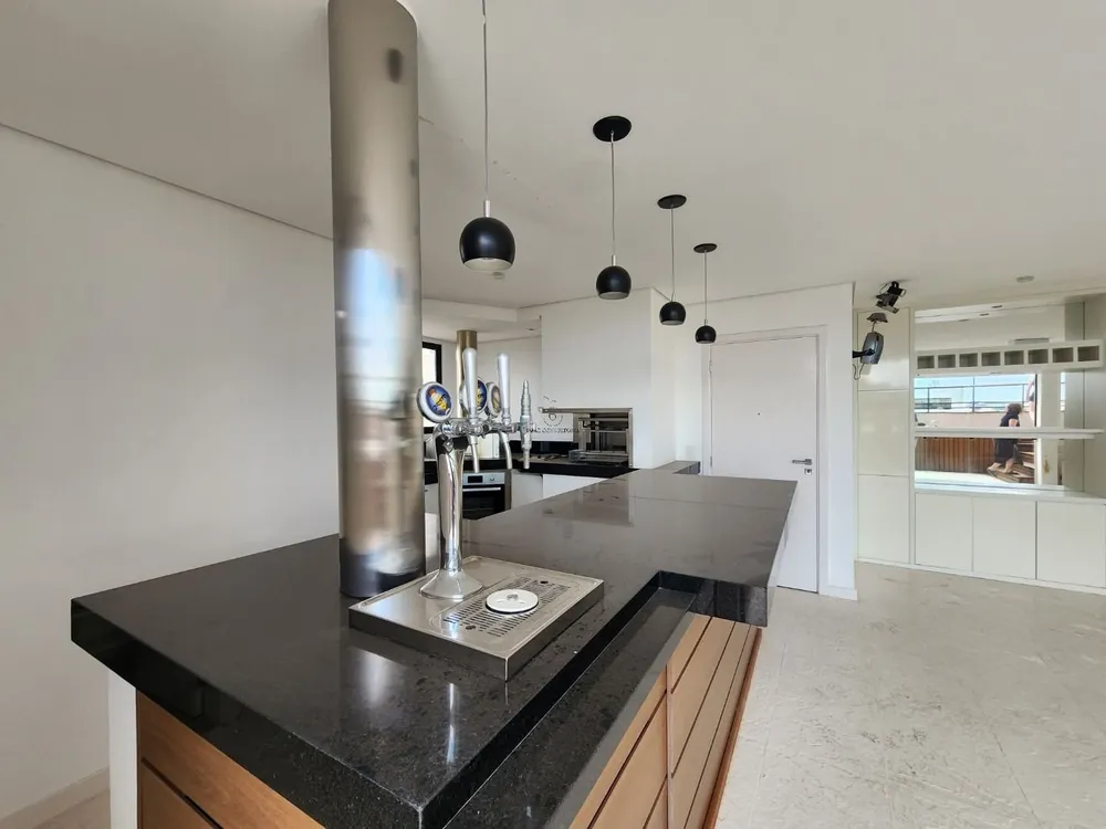 Cobertura, 3 quartos, 244 m² - Foto 5
