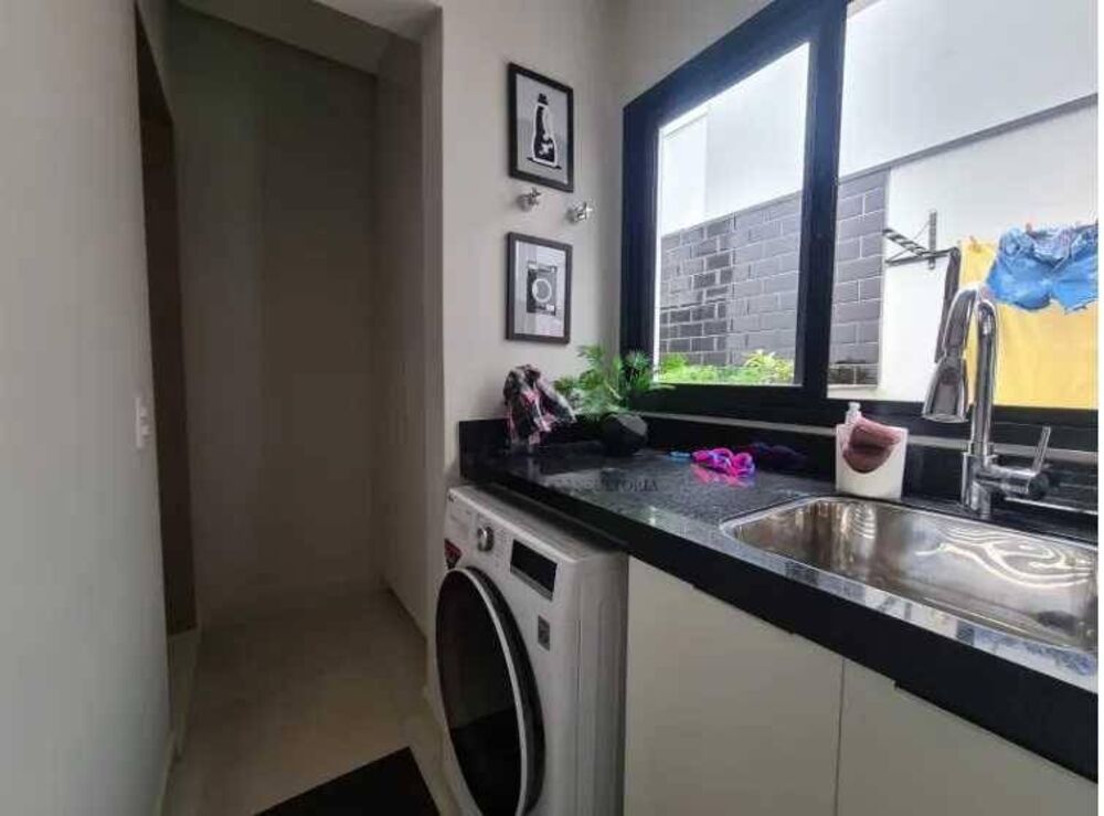 Sobrado, 3 quartos, 269 m² - Foto 1