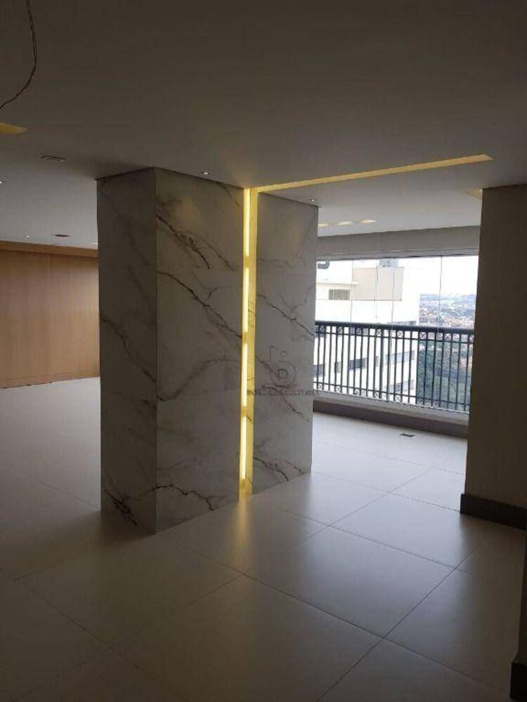 Apartamento, 3 quartos, 215 m² - Foto 2