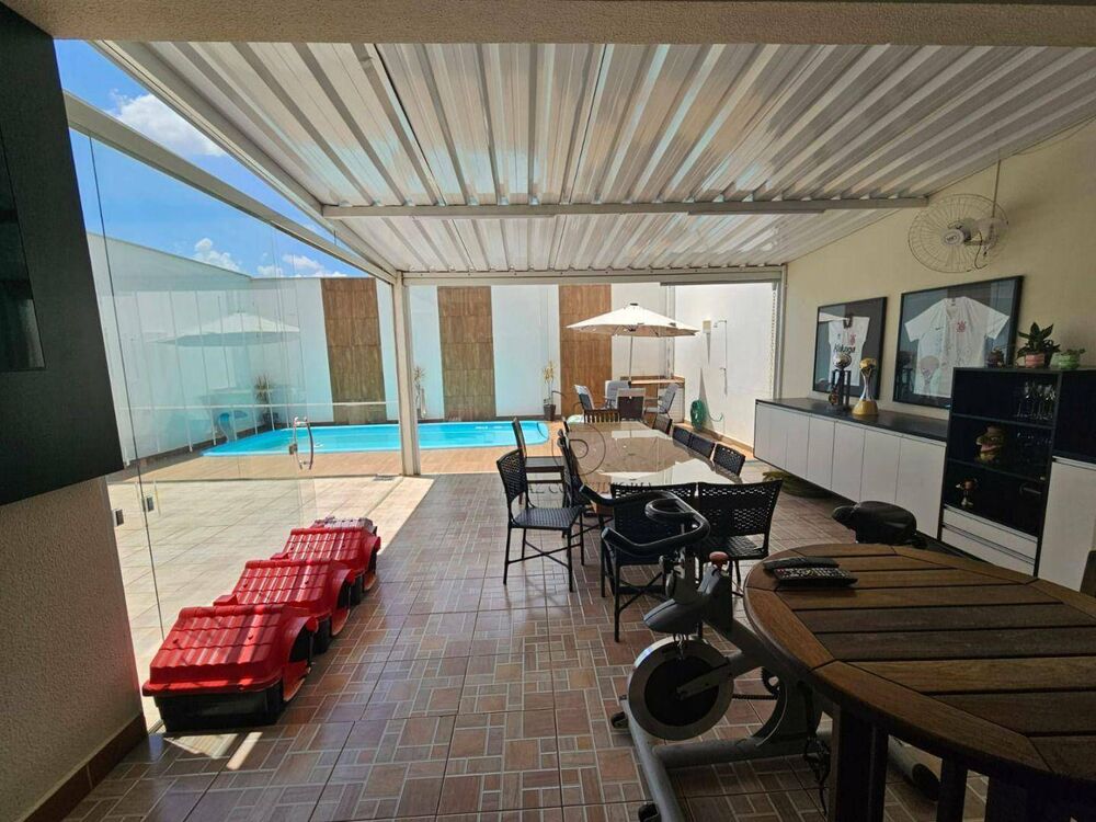 Casa de Condomínio à venda com 4 quartos, 243m² - Foto 3
