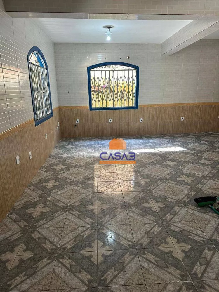 Casa, 3 quartos, 226 m² - Foto 3