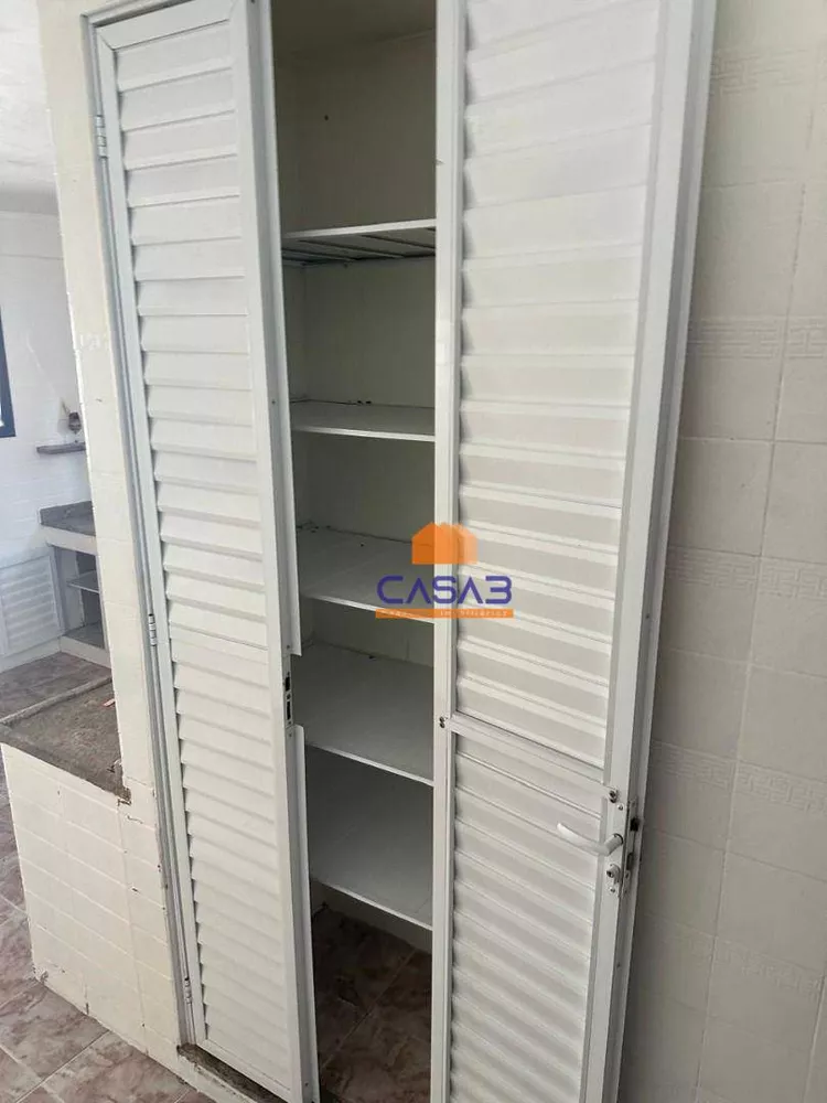 Casa, 3 quartos, 226 m² - Foto 8
