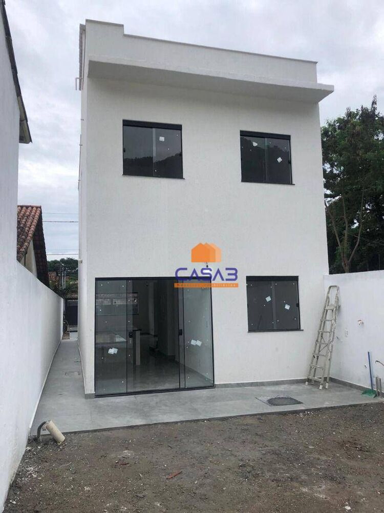 Casa, 4 quartos, 131 m² - Foto 2