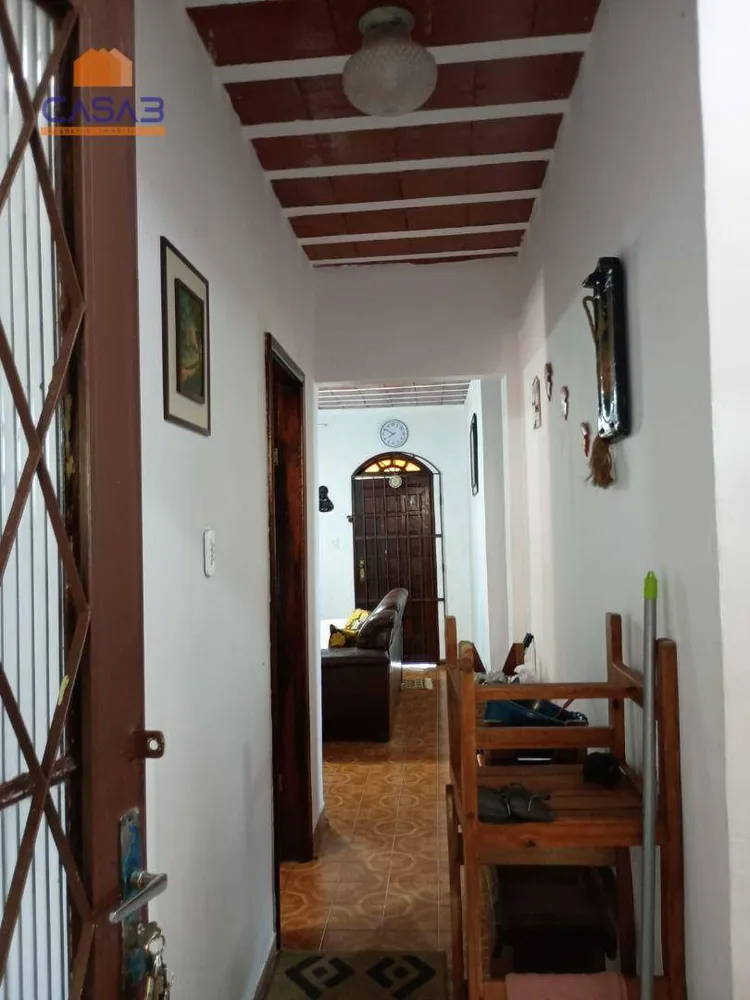 Casa, 5 quartos, 140 m² - Foto 4