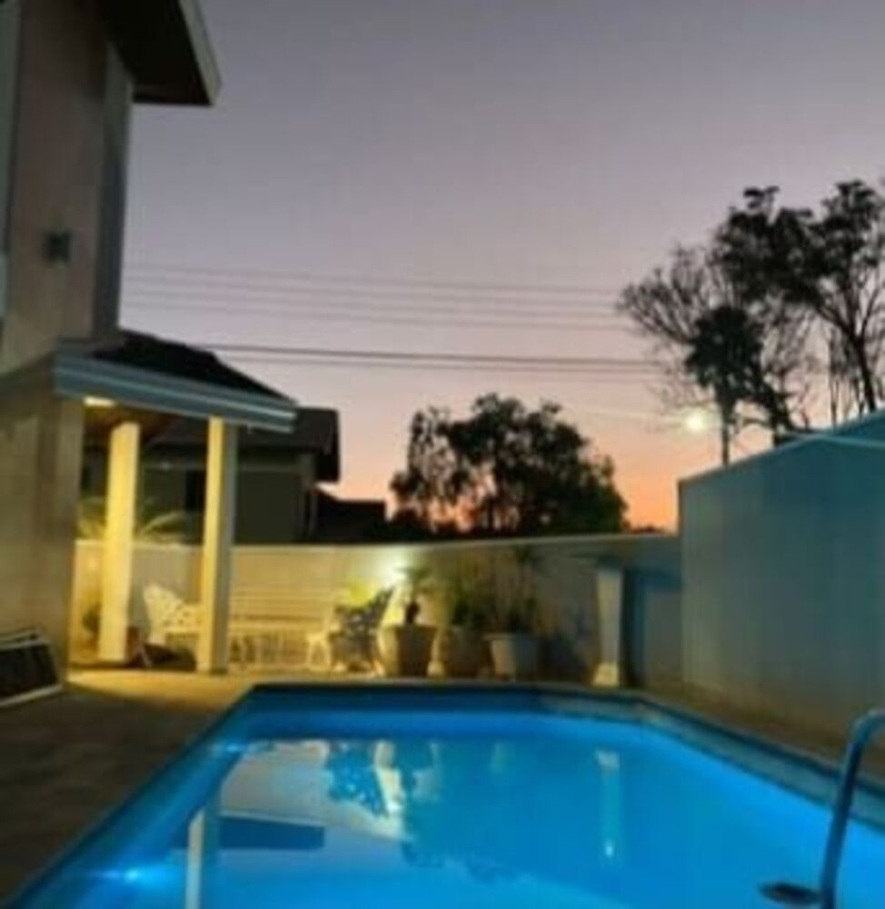 Sobrado para alugar com 4 quartos, 217m² - Foto 1