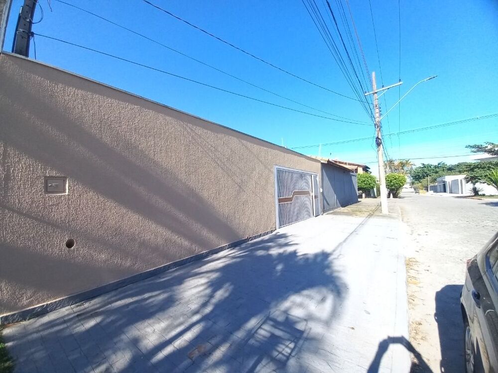 Casa, 4 quartos, 249 m² - Foto 1