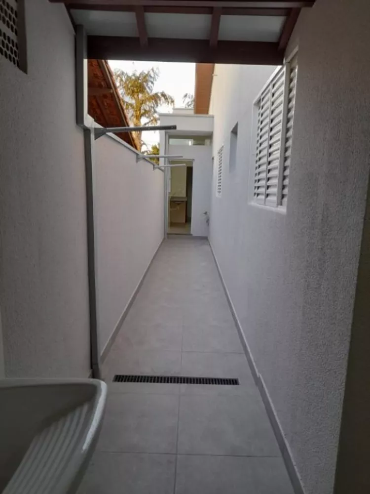 Casa à venda com 2 quartos, 100m² - Foto 4