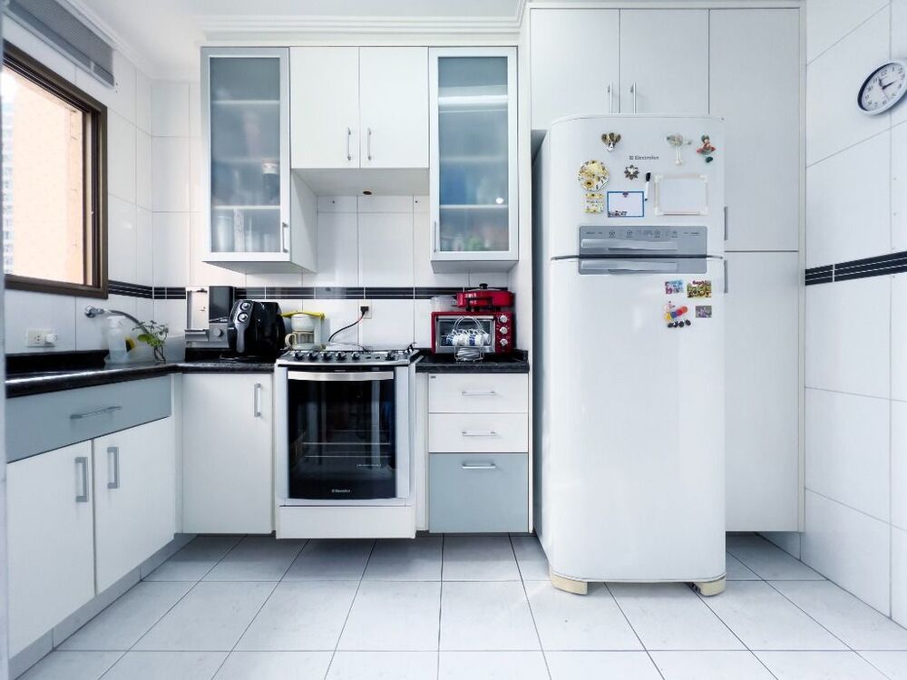 Apartamento à venda com 3 quartos, 99m² - Foto 4