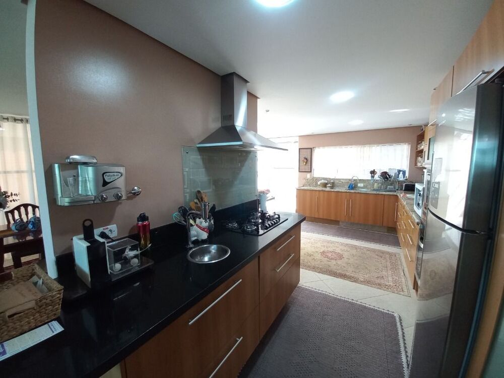 Sobrado, 4 quartos, 370 m² - Foto 1