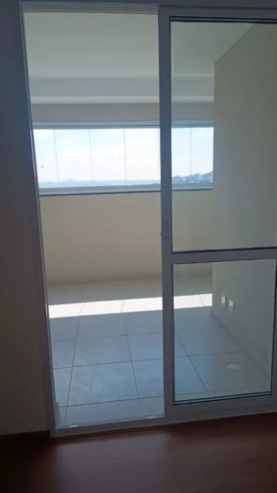 Apartamento para alugar com 2 quartos, 63m² - Foto 6