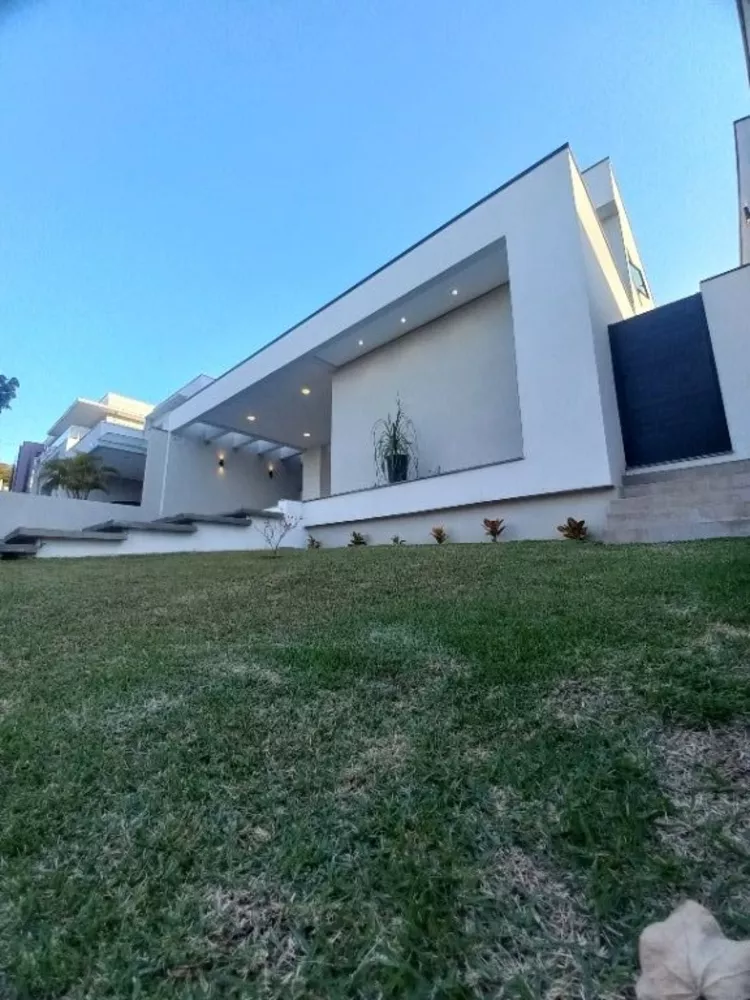 Sobrado à venda com 3 quartos, 210m² - Foto 4